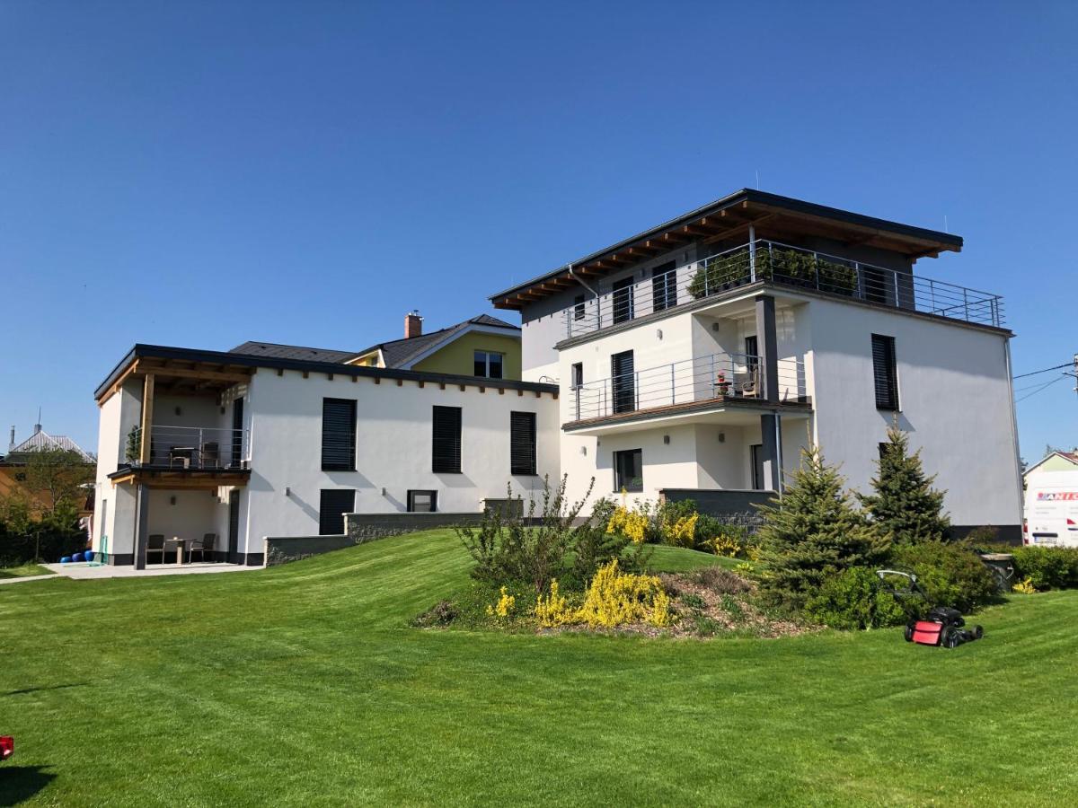 Anico Apartmany Dolni Benesov Exterior foto